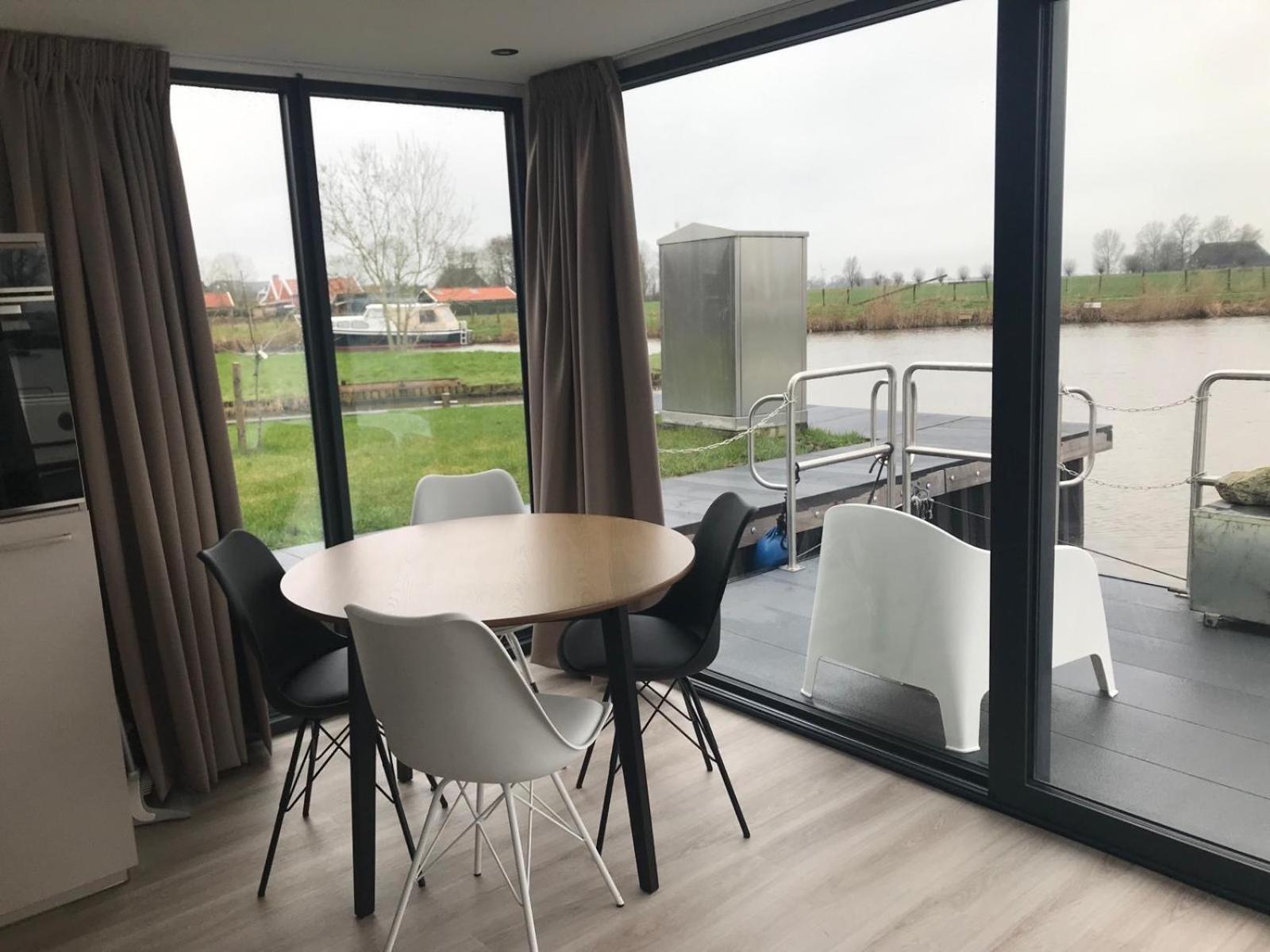 Uniek Overnachten In Een Tiny House Op De Appelhof Wommels Exterior foto